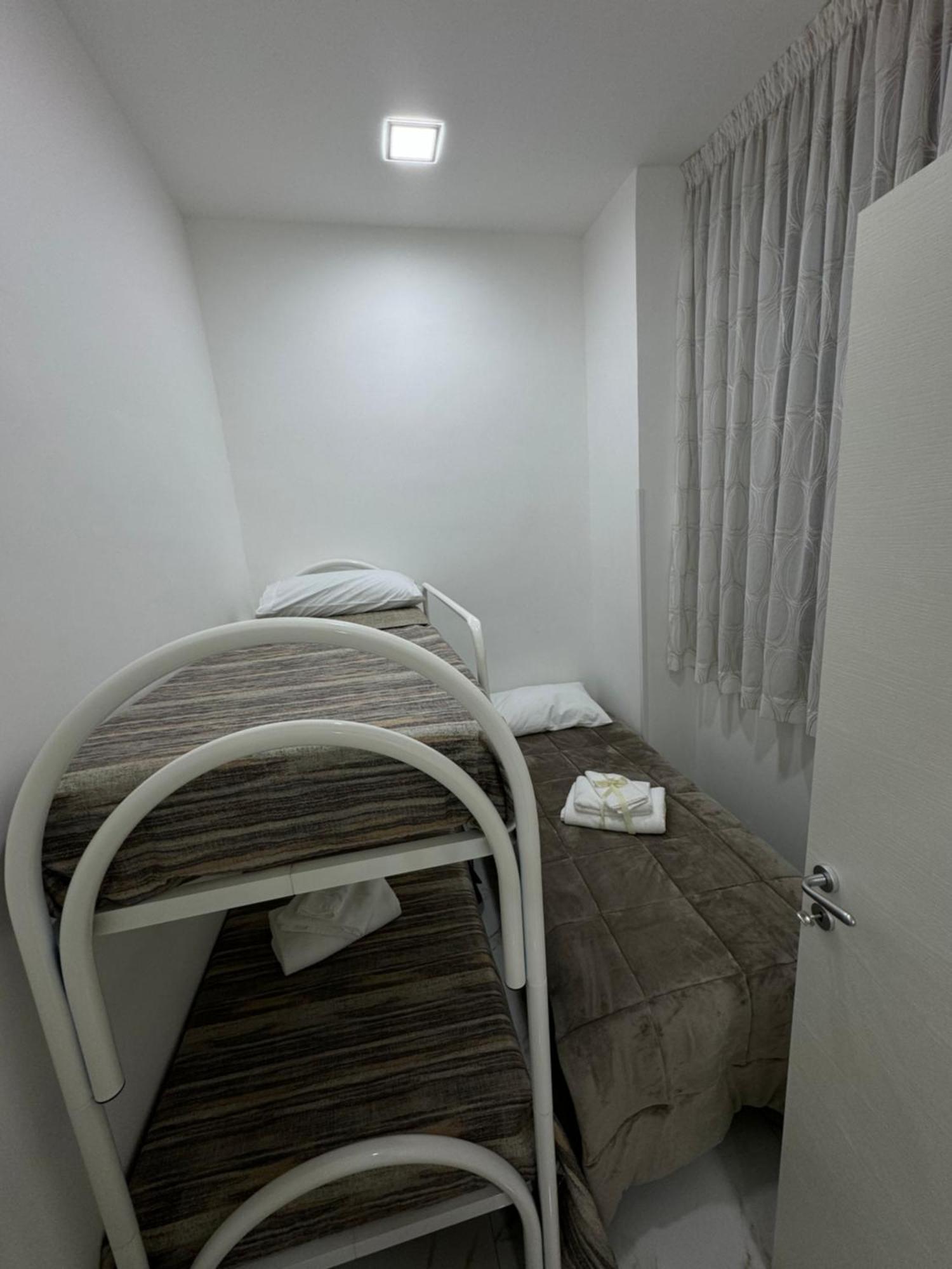 Virgy House Bed and Breakfast Napels Buitenkant foto